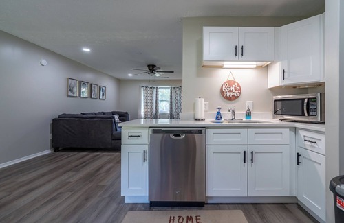 Calhoun Casa | Cheapest rates of the year! 2BR comfort