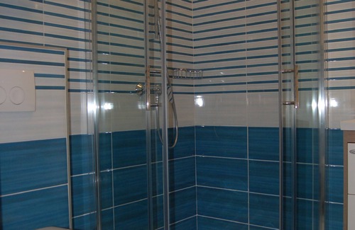 Verunic Apartamento | Acogedor apartamento con terraza en la azotea en Veli Rat