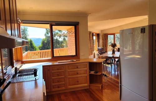 Marysville Casa | Cheeky school holiday getaway - Spring Special at Robley Views!