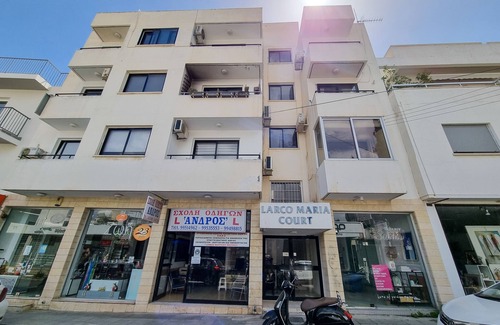 Larnaca Apartamento | Cheer Up City Apartment