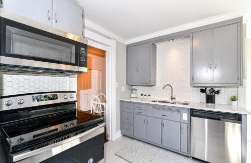 Noblesville Casa | Cheerful 2-Bedroom Cottage in Downtown Noblesville