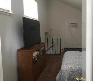 Susanville Chalet De Esquí | Cheerful 2-Bedroom Cottage Near Eagle Lake