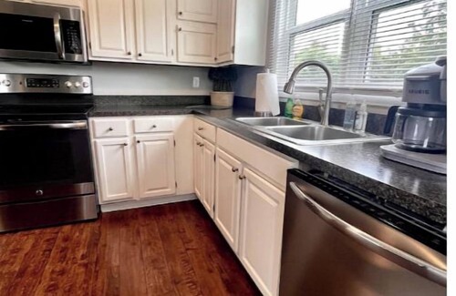 Farmers Casa | Cheerful 2 bedroom home close to Cave Run Lake