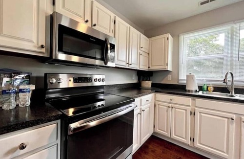 Farmers Casa | Cheerful 2 bedroom home close to Cave Run Lake