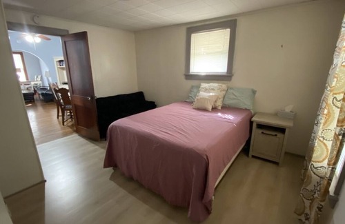 Atchison Casa | Cheerful 2 Bedroom Home with Parking and WiFi