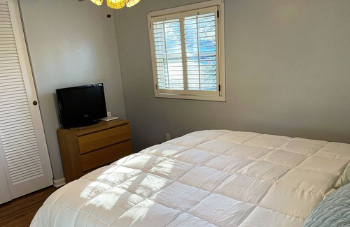 Homewood Casa | Cheerful 2-bedroom Home in West Homewood