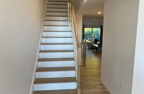 Pelham Casa | Cheerful 2 bedroom house in a quiet neighborhood.