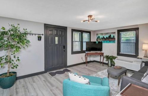 Earlewood Casa | Cheerful 2BR in Earlewood