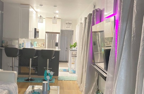 Lake Worth Casa | Cheerful 2x2, Jet Tub & Sleep Number bed, Lake Worth Beach.