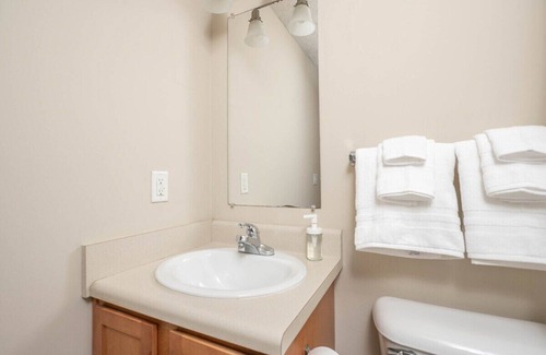 Prattville Casa | Cheerful 3 bed 2.5 bath townhome in Prattville!