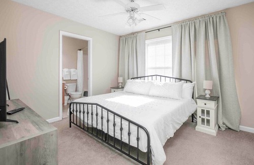 Prattville Casa | Cheerful 3 bed 2.5 bath townhome in Prattville!