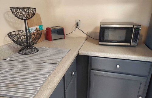 Oak Park Casa | Cheerful 3 Bed Room Residential home in a Quiet City, Lyons GA