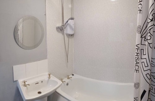 Newark upon Trent Casa | Cheerful 3 Bedroom Apartment
