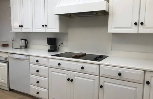 Lake San Marcos Casa | Cheerful 3 bedroom house right on the golf course.