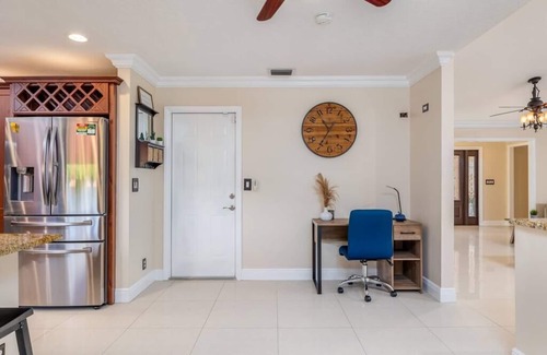 Greenview Shores Casa | Cheerful 3 Bedroom Home less than a mile to WEF