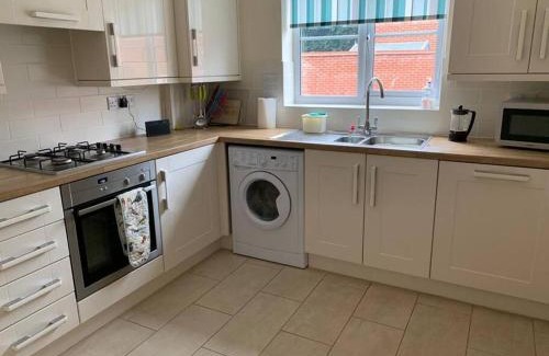 Sheringham Casa | Cheerful 3 bedroom home close to beach and High St