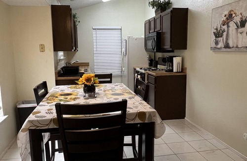 Buckingham Estates Casa | Cheerful 3 Bedroom Home w/Parking in Central South Austin Pet Stays for Free !