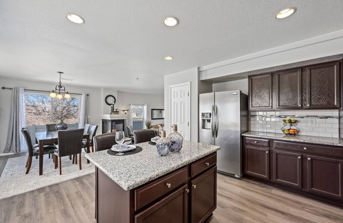 Green Valley Ranch Casa | Cheerful 3 Bedroom Home Plus Loft