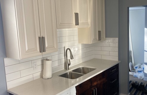 Lethbridge Casa | Cheerful 3-bedroom townhouse with free parking.