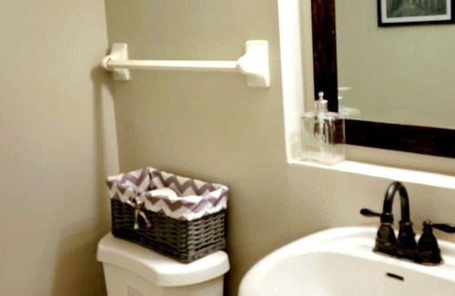 Nashville-Davidson Casa | Cheerful 3 Bedroom Townhouse in Central Nashville