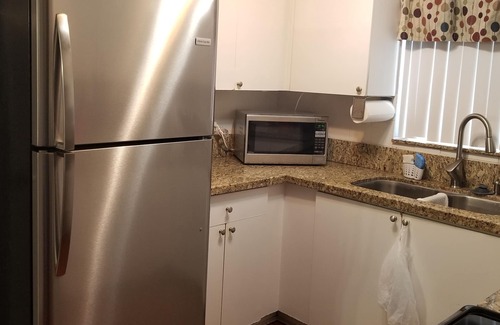 North Lauderdale Casa | Cheerful 3 BR 15 minutes from the beach.