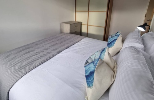 Tea Green Casa | Cheerful 3 - New Bedroom House