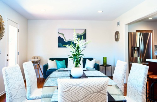 San Tomas Casa | Cheerful 3BR - Bar, Jacuzzi & Kids Treehouse