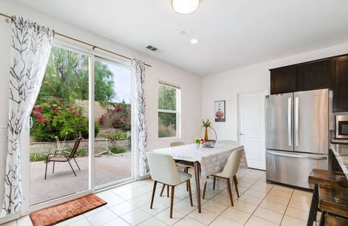 Chino Casa | Cheerful 4 bedroom 3 bathroom house in Chino Hills
