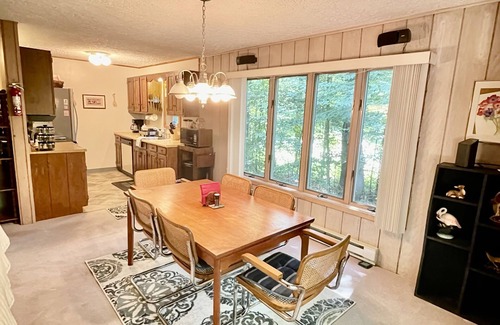 Londonderry Chalet De Esquí | Cheerful 4-bedroom chalet close to Ski slopes