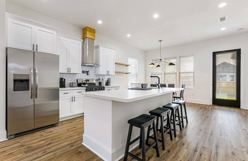 Arabi Casa | Cheerful 4-bedroom home