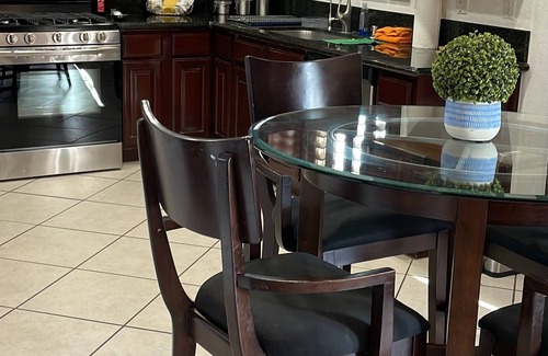 El Paso Casa | Cheerful 4-bedroom home with a beautiful view, near shopping!