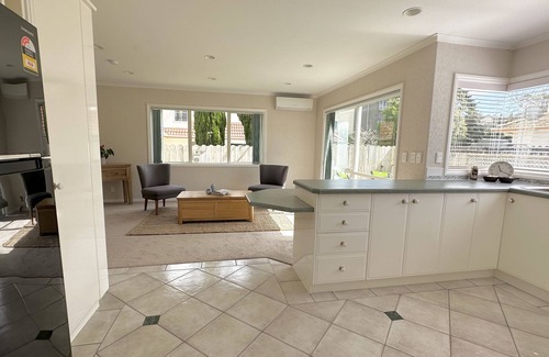 Dannemora Casa | Cheerful 4 bedrooms home with stunning sunshine