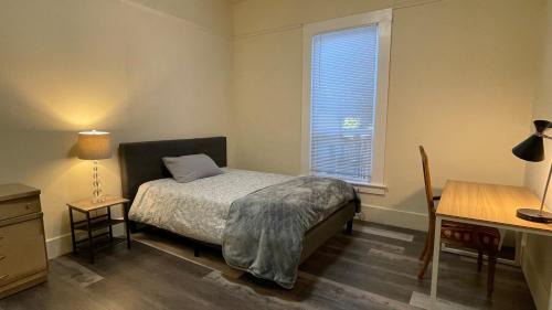 South Berkeley Apartamento | Cheerful 4b/2b Residential home in Berkeley