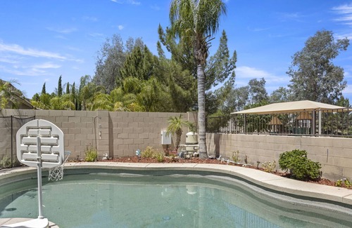 Surprise Farms Casa | Cheerful 5-Bedroom home With Pool