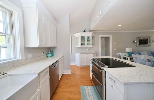 Naushop Casa | Cheerful 5 br Nantucket home; perfect for families