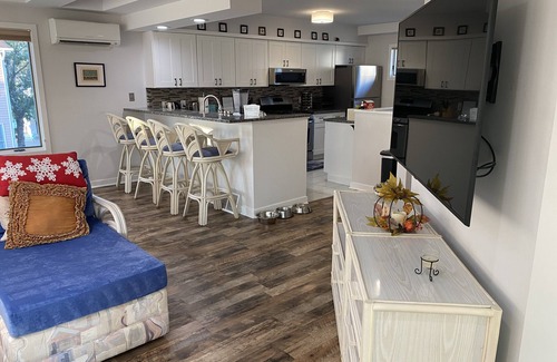 North Beach Haven Casa | Cheerful bay/beach house