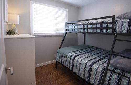 Prince George Casa | Cheerful Bright 3BDR Quiet Neighborhood Dog Friendly