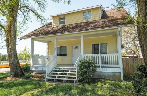Corvallis Casa | Cheerful Bungalow in Corvallis