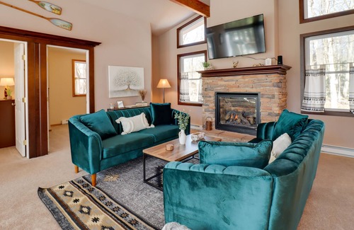 Jim Thorpe Cabina | Cheerful Cabin ~ 15 Mi to Jack Frost Ski Area