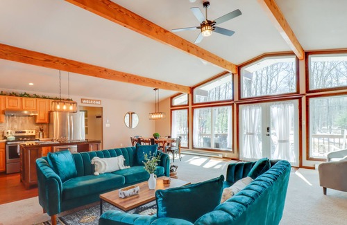 Jim Thorpe Cabina | Cheerful Cabin ~ 15 Mi to Jack Frost Ski Area