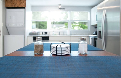 Gainesville Casa | Cheerful & Charming Stay 3 Miles to UF/Shands/Downtown