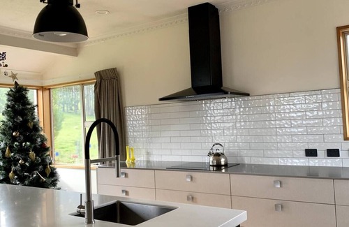 Dunedin Casa | Cheerful country home with 3-bedrooms, 2-bathrooms