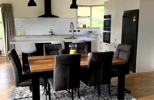 Dunedin Casa | Cheerful country home with 3-bedrooms, 2-bathrooms