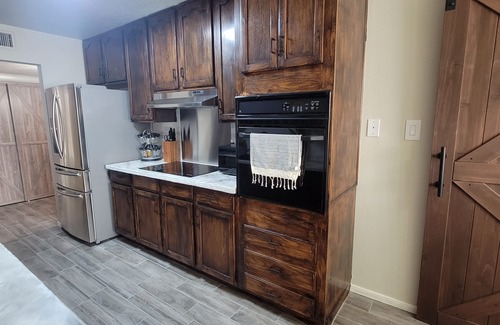 Las Cruces Casa | Cheerful desert oasis home with a privacy hot tub! 1 minute to new hospital!