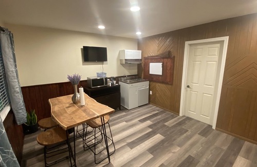 Mars Hill-Blaine Casa | Cheerful One Bedroom Home