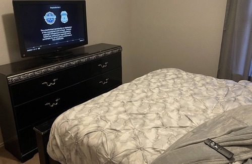 Fort Worth Casa | Cheerful one private bedroom in a house. Quiet, clean and safe community