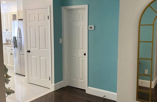 Pelham Gardens Apartamento | Cheerful spacious, two bedroom, cozy, and Unique home