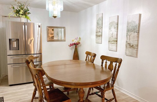 Brunswick Casa | Cheerful, three bedrooms, centrally-located place near hospital, St Simons