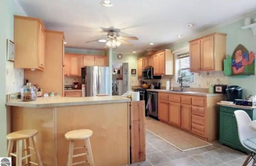 Honor Casa | Cheerful three bedroom on beautiful Platte River