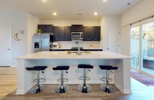 Kings Grant Casa | Cheerful, Trendy and Spacious Townhouse